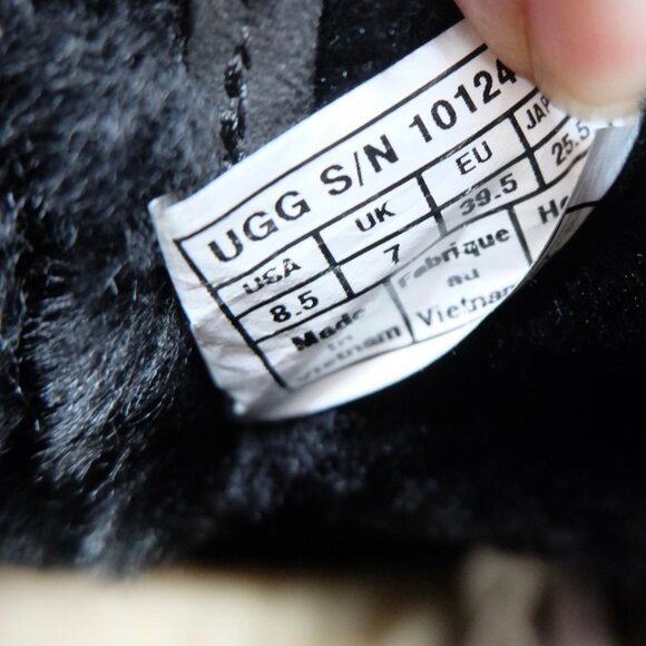 UGG~Kristin Boot~WOMENS BLACK SUEDE SHEARLING ANKLE BOOTS SIZE 8.5 - Picture 7 of 7